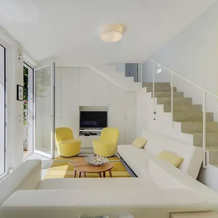 Casa Trindade, Encanto No Coração De *