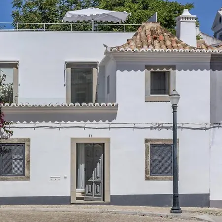 Casa Trindade, Encanto No Coracao De Villa Tavira